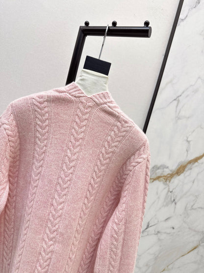 Loe 25fw v-neck sweater