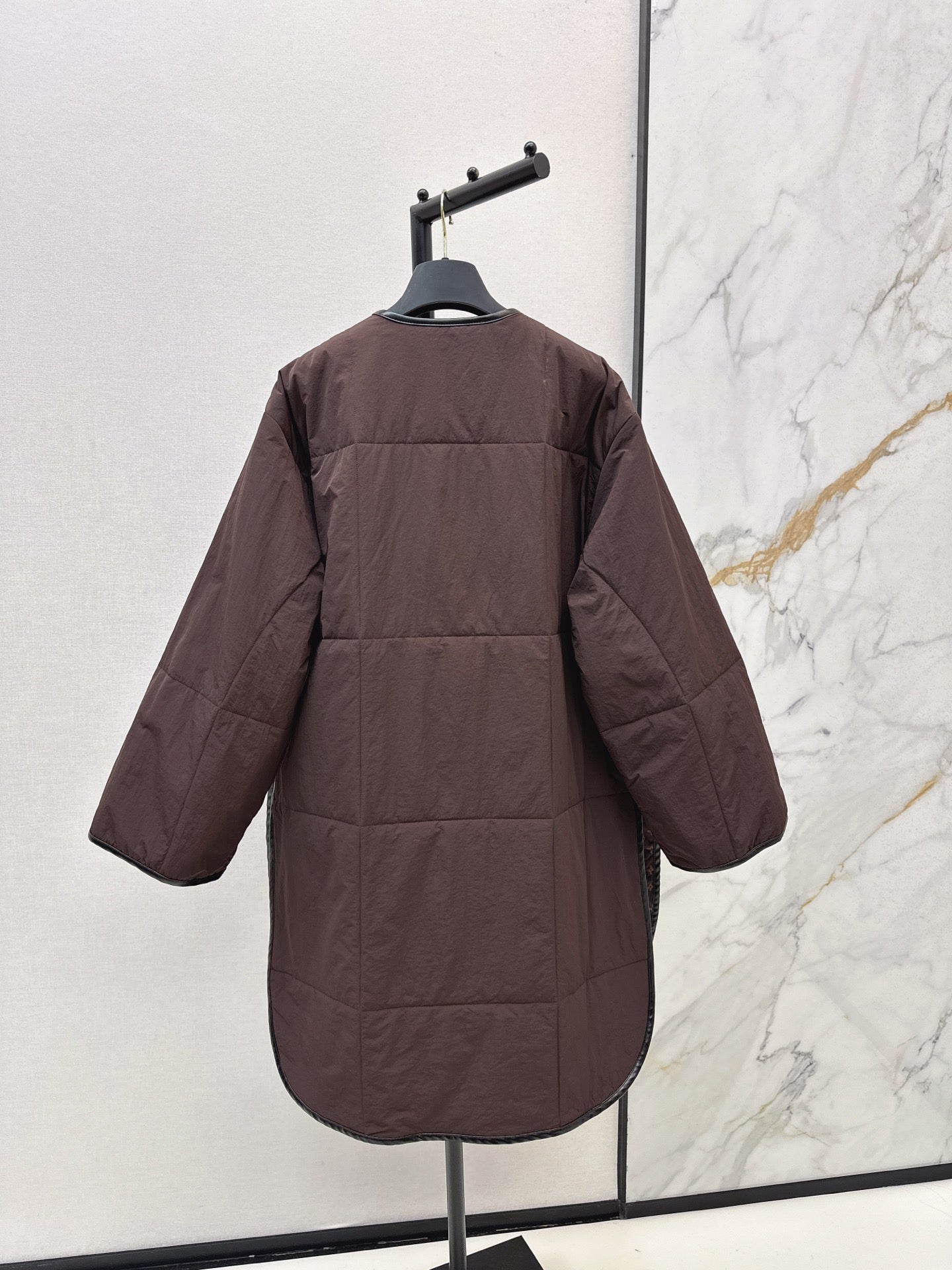 Loui 25fw padded jacket