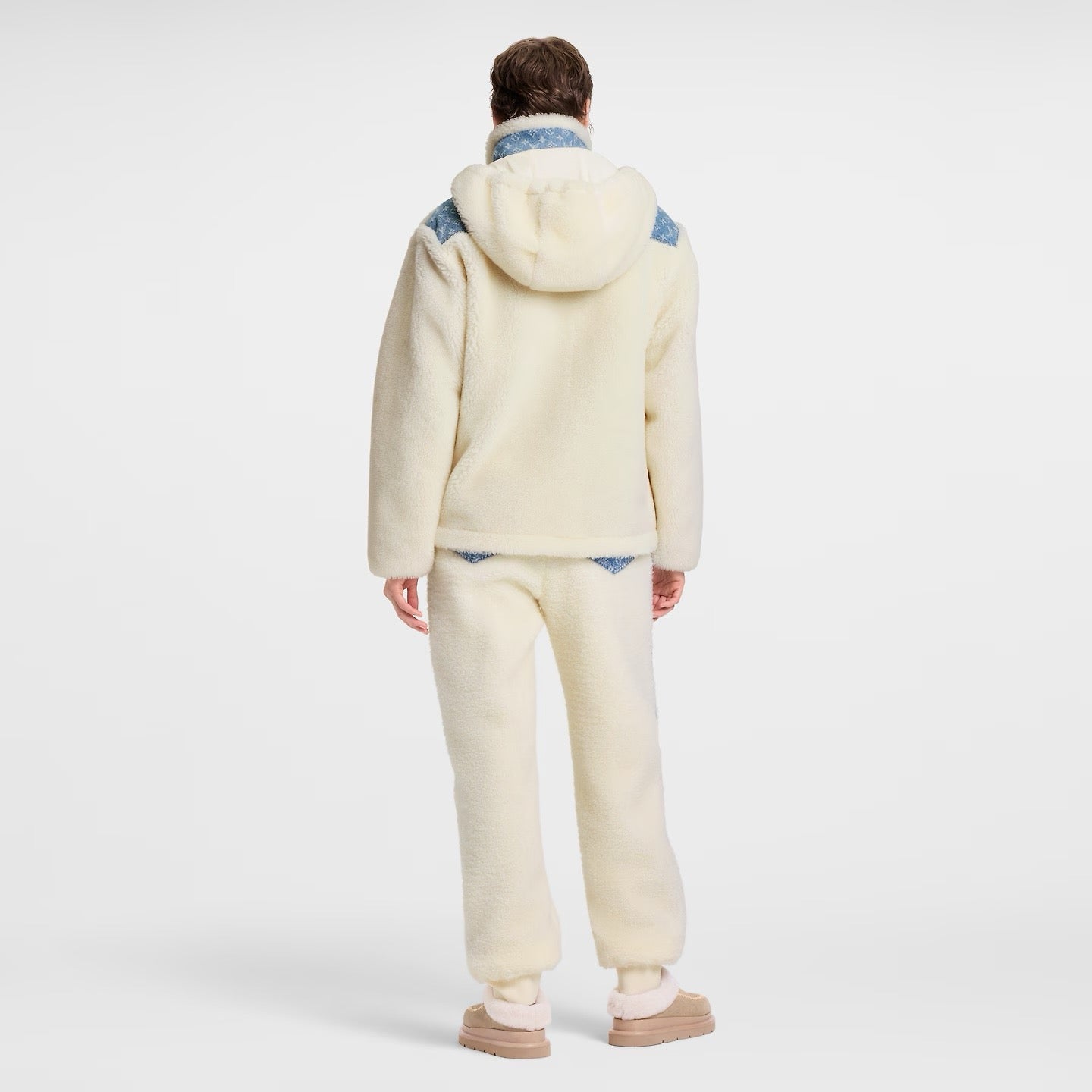 Loui 25fw  lamb fleece coat