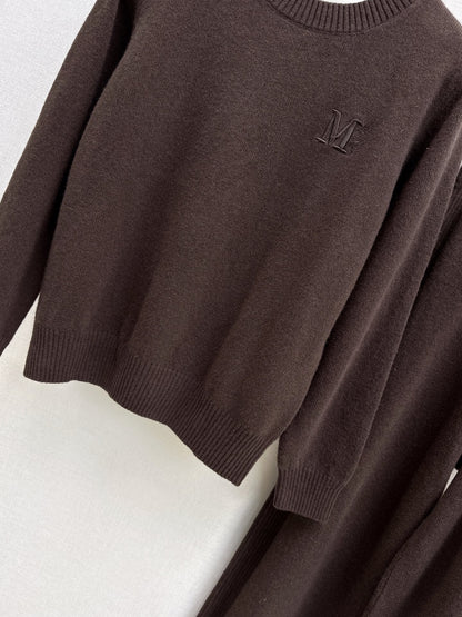 Max 25fw wool sweater pants set