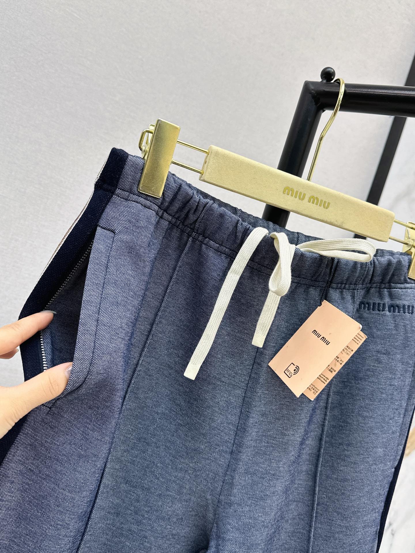 Miu 25fw straight-leg pants