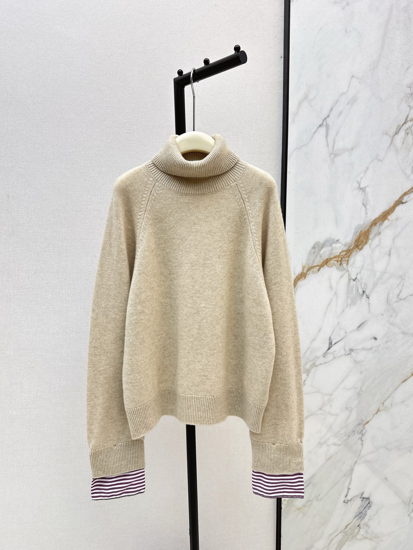 Brun 25fw turtleneck sweater