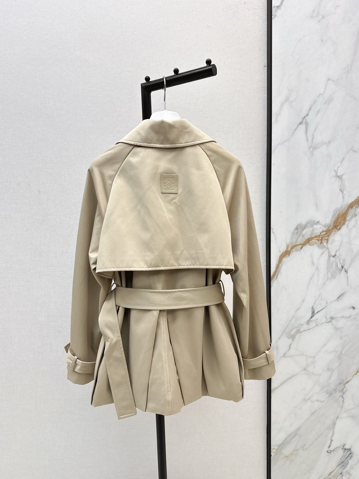 Loe 25fw trench coats