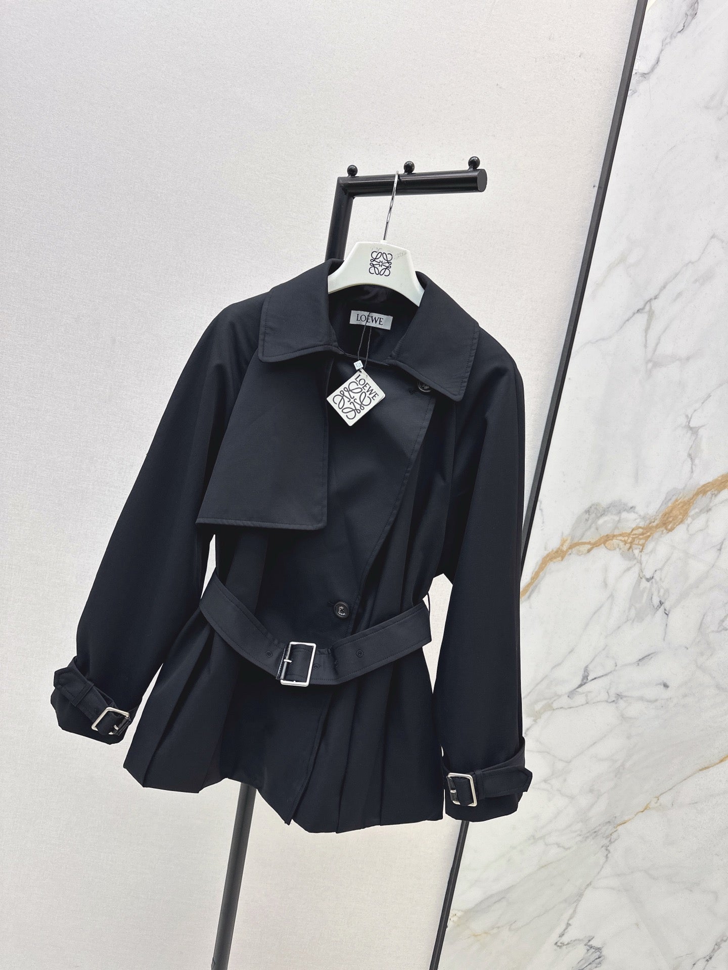 Loe 25fw trench coats