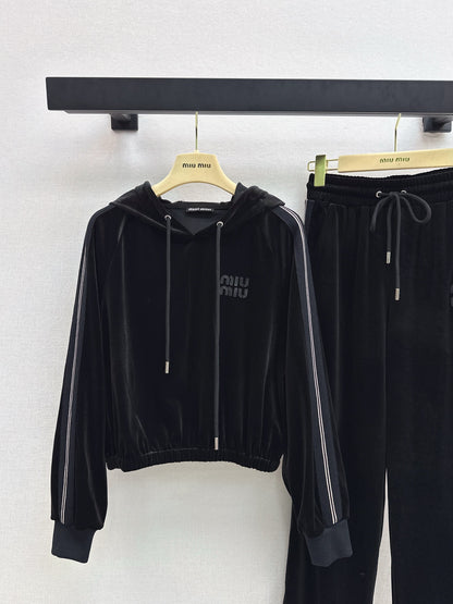Miu 25 velvet suit