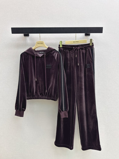 Miu 25 velvet suit