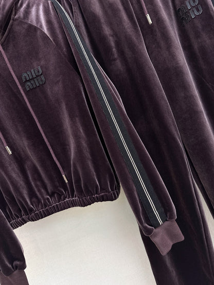 Miu 25 velvet suit