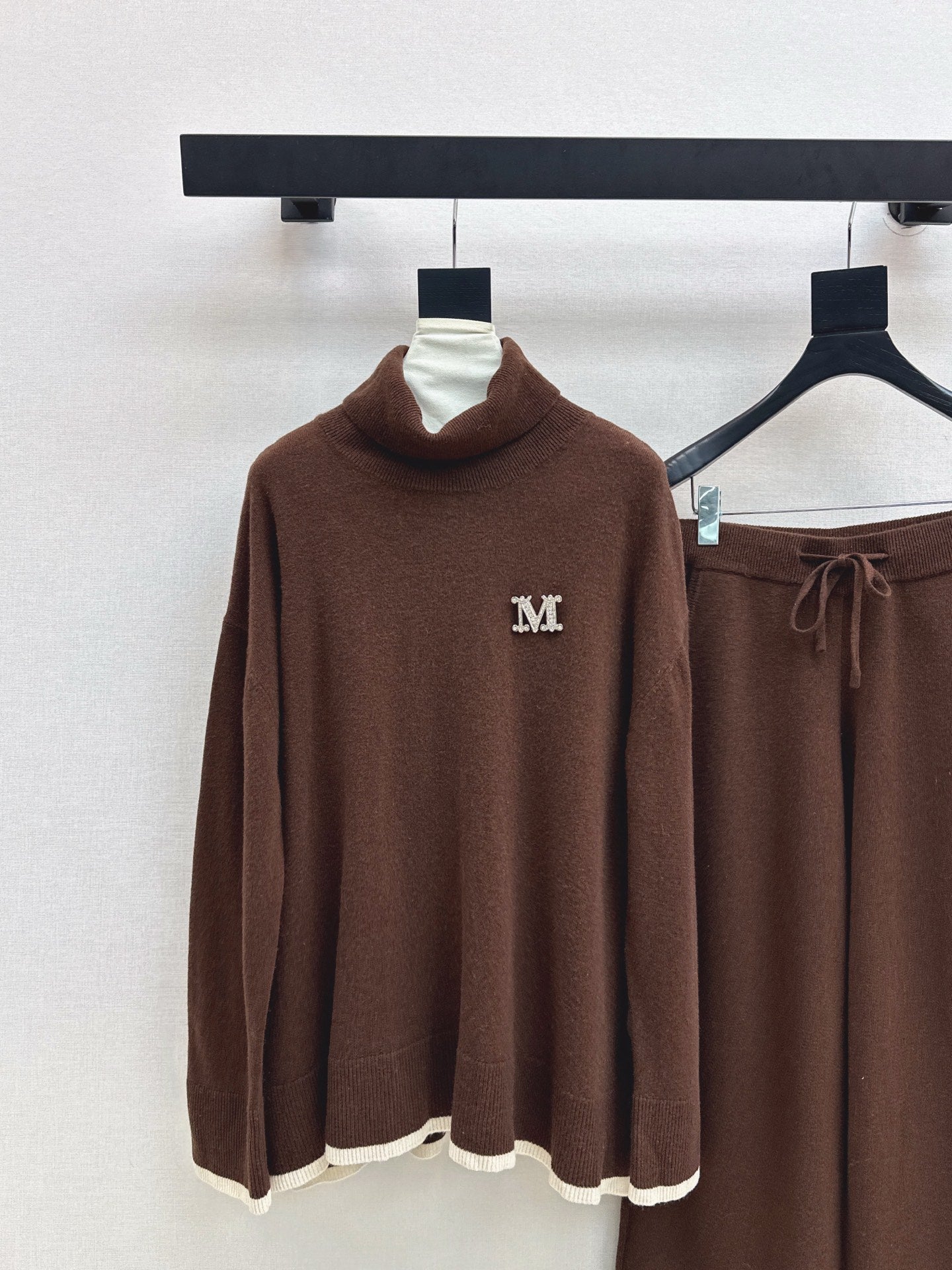 Max 25fw sweater pants set