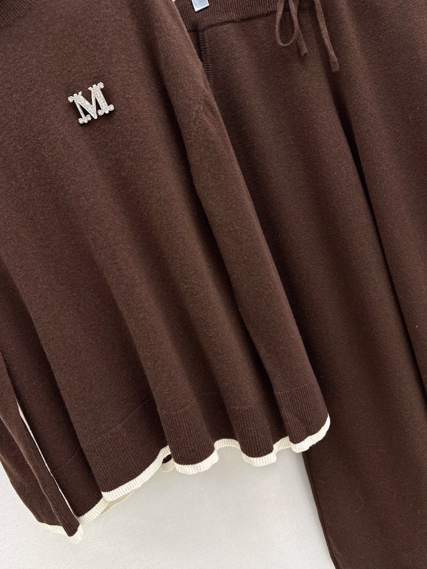 Max 25fw sweater pants set