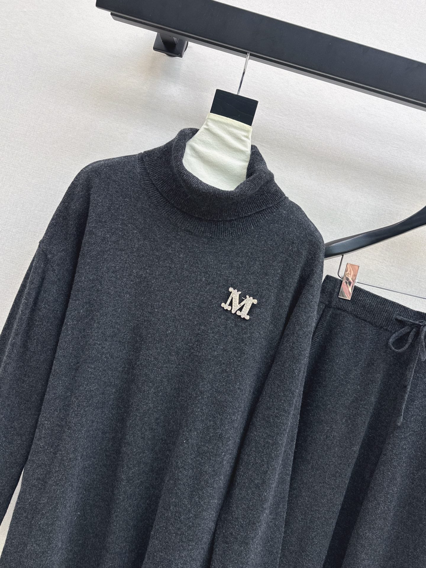 Max 25fw sweater pants set