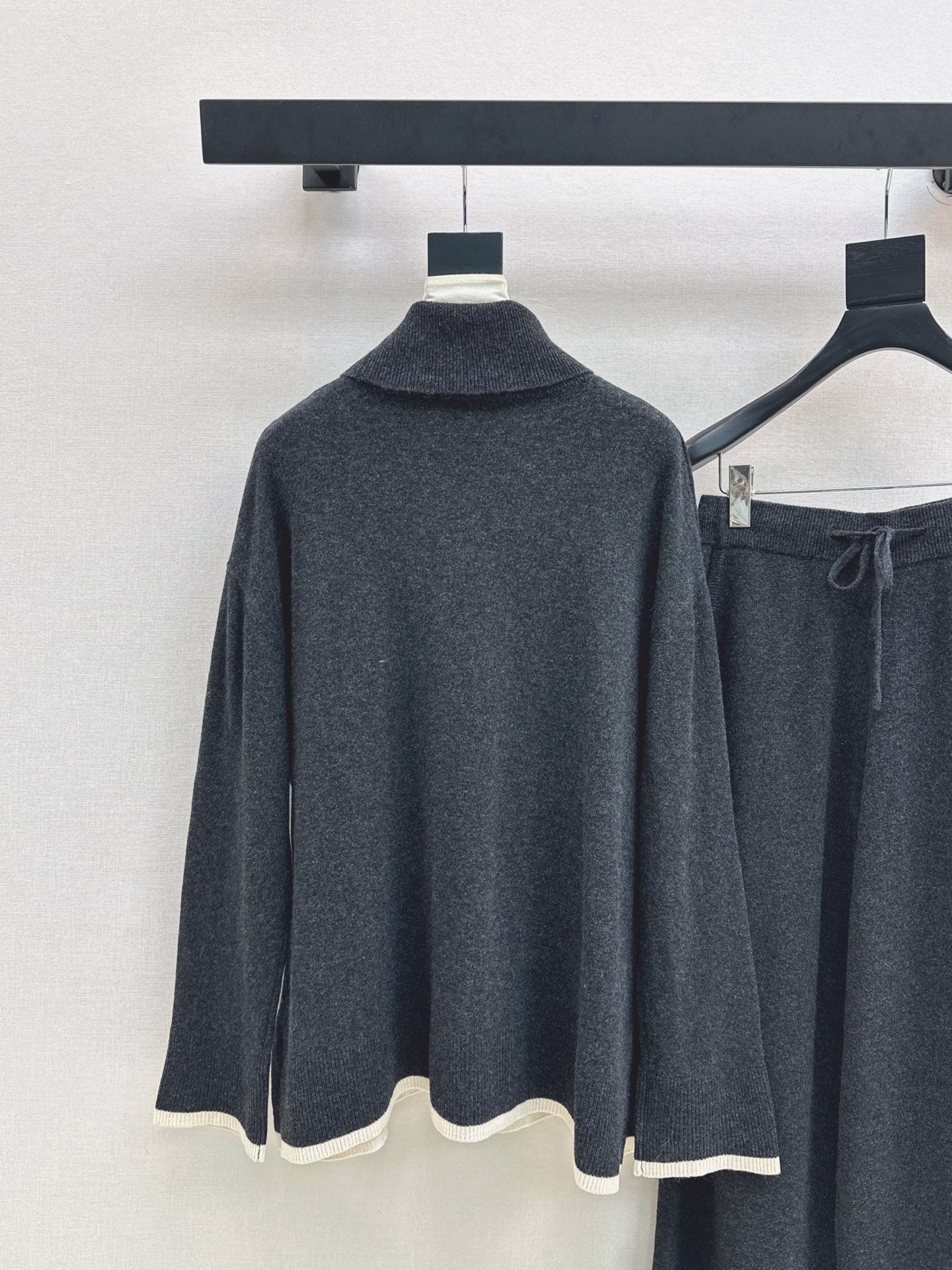 Max 25fw sweater pants set