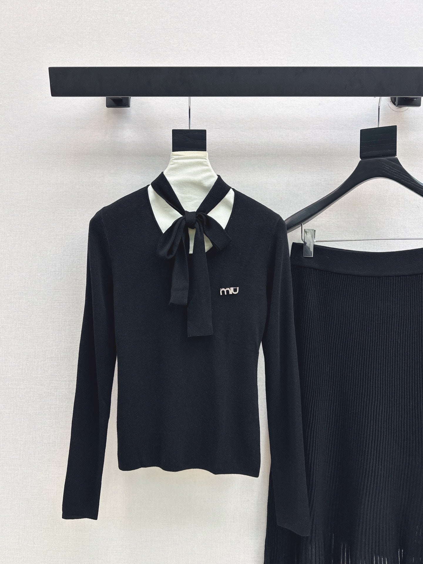 Miu 25fw knitted suit