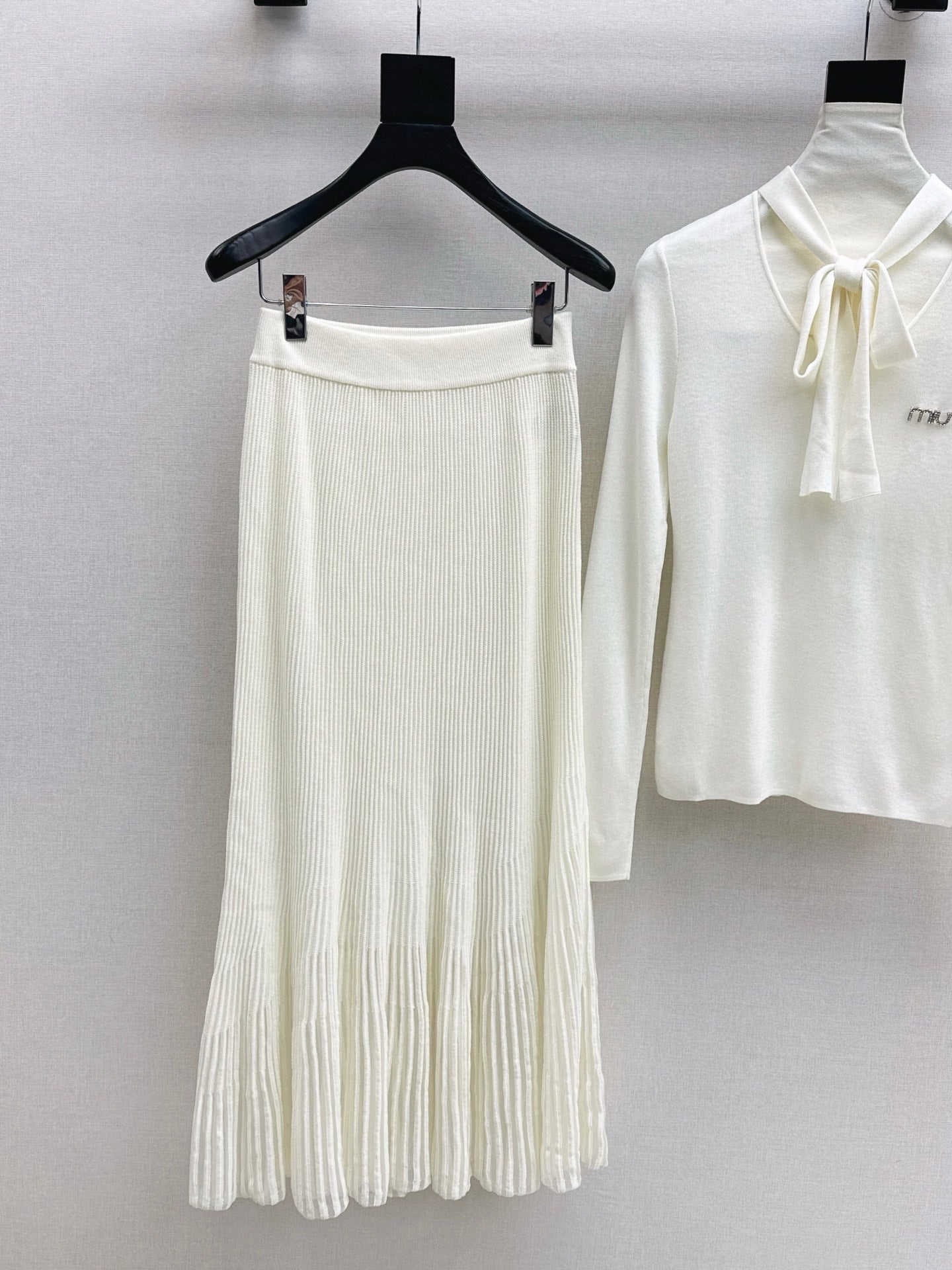 Miu 25fw knitted suit