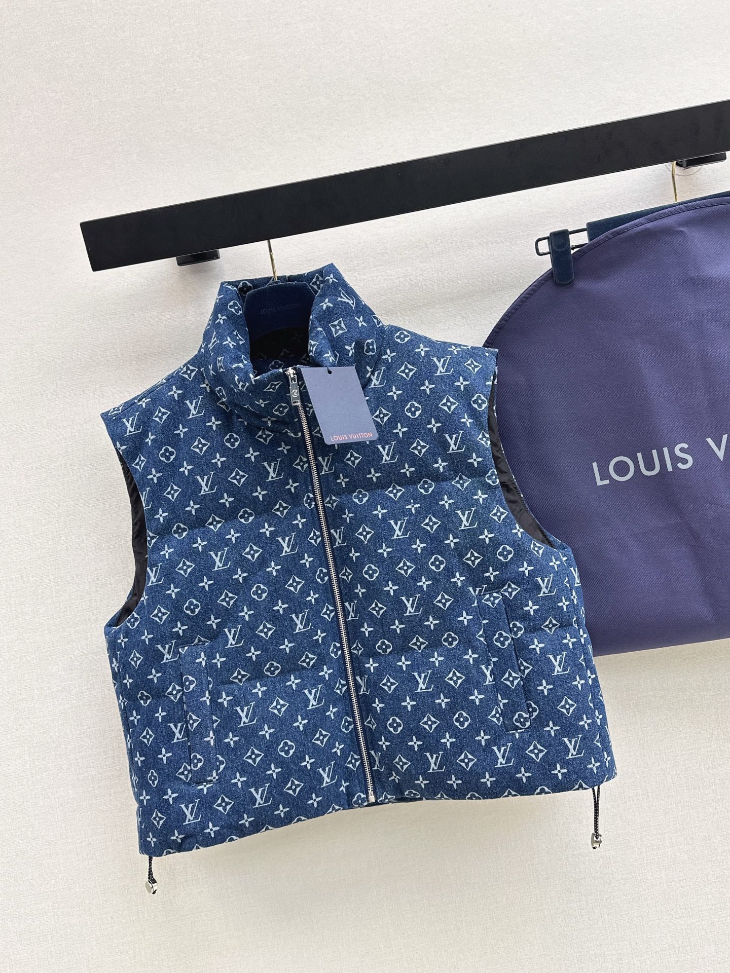 Loui 25fw down vest