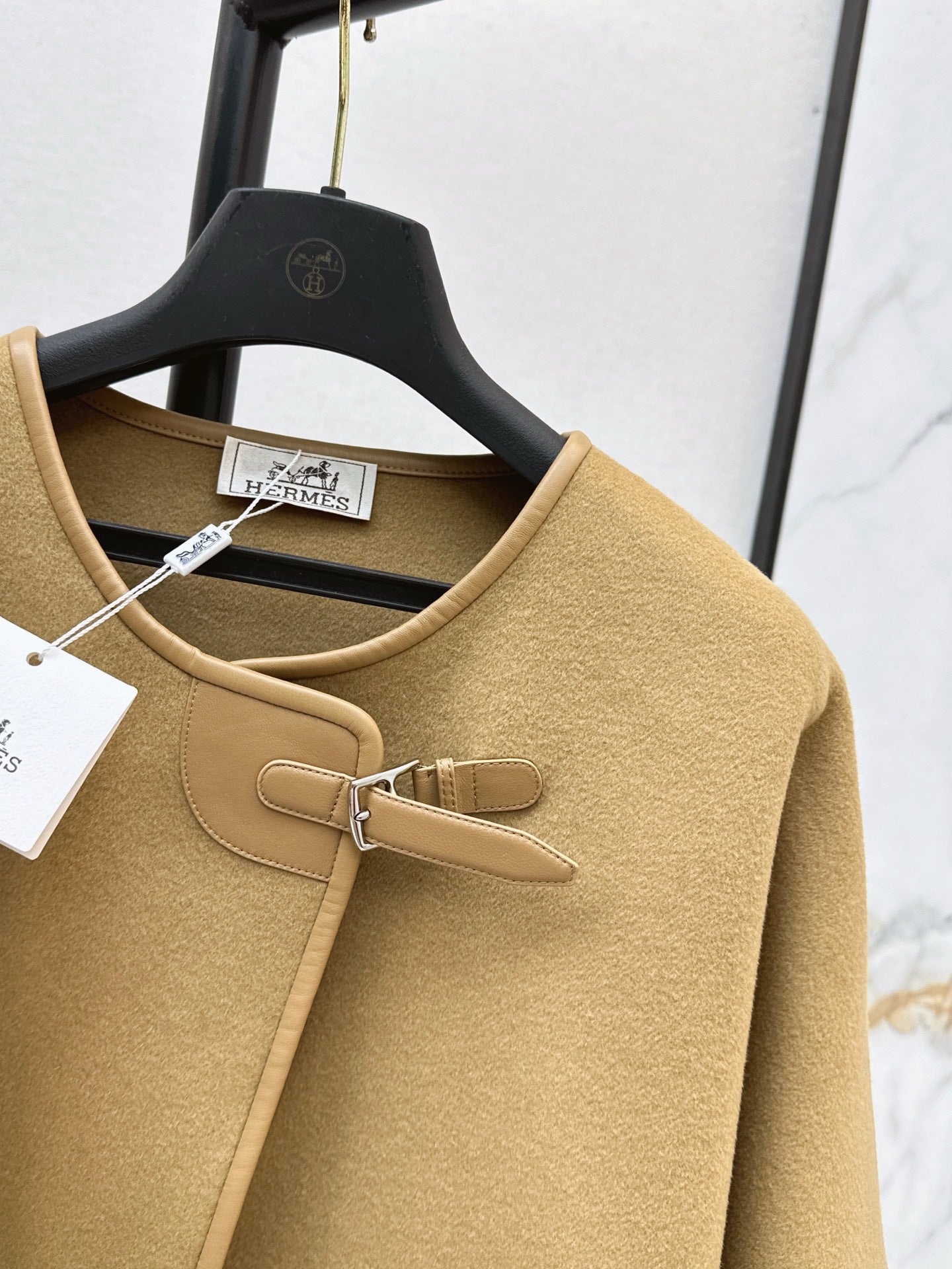 Herm 25fw cape coats