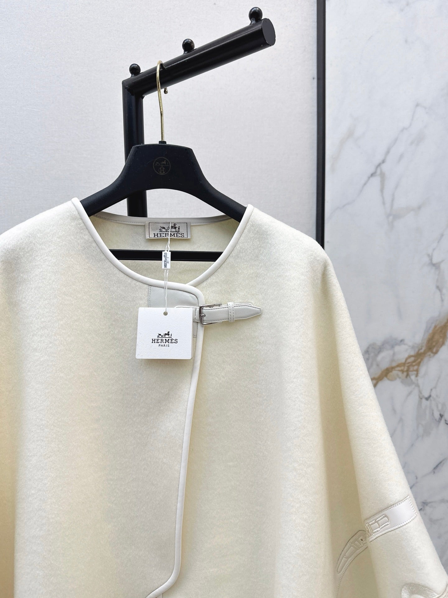 Herm 25fw cape coats