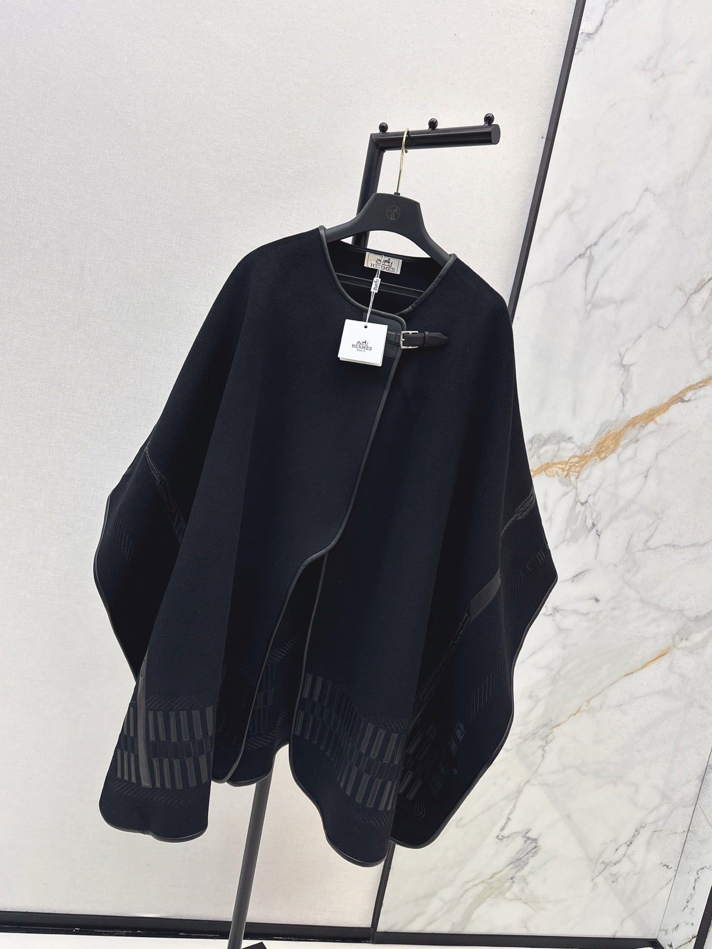 Herm 25fw cape coats