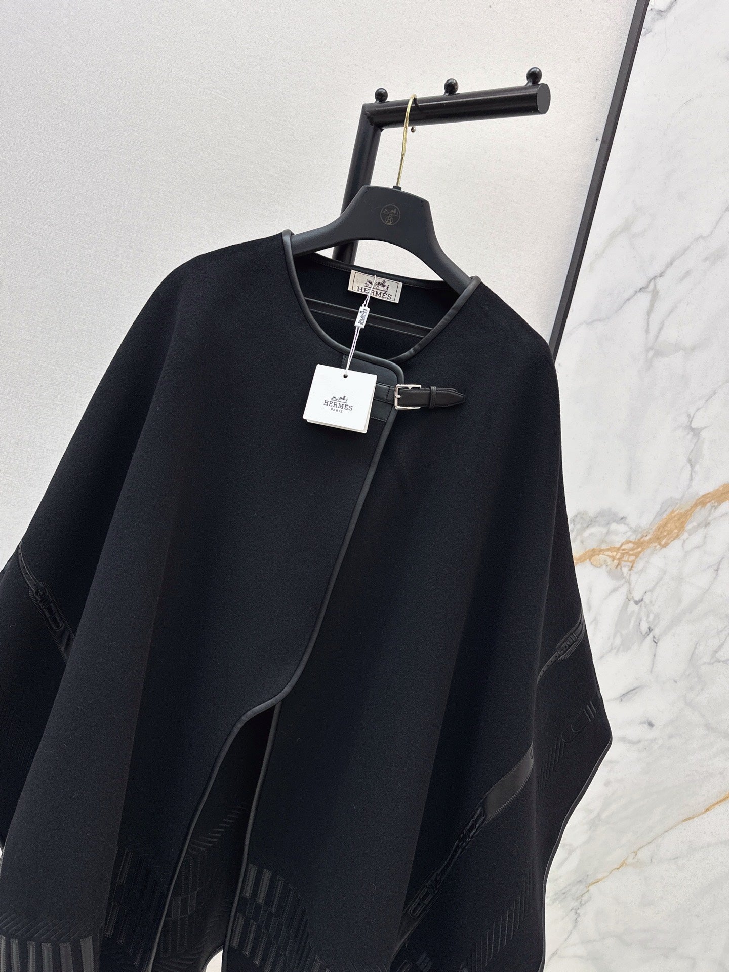 Herm 25fw cape coats