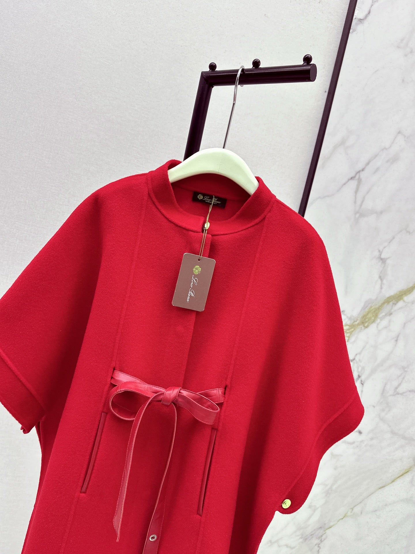 Loro 25fw cape coats