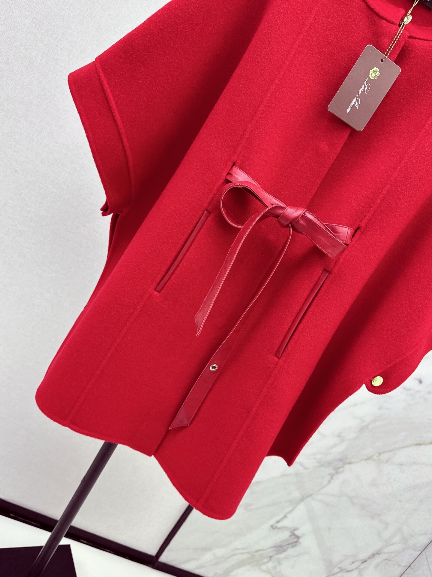 Loro 25fw cape coats