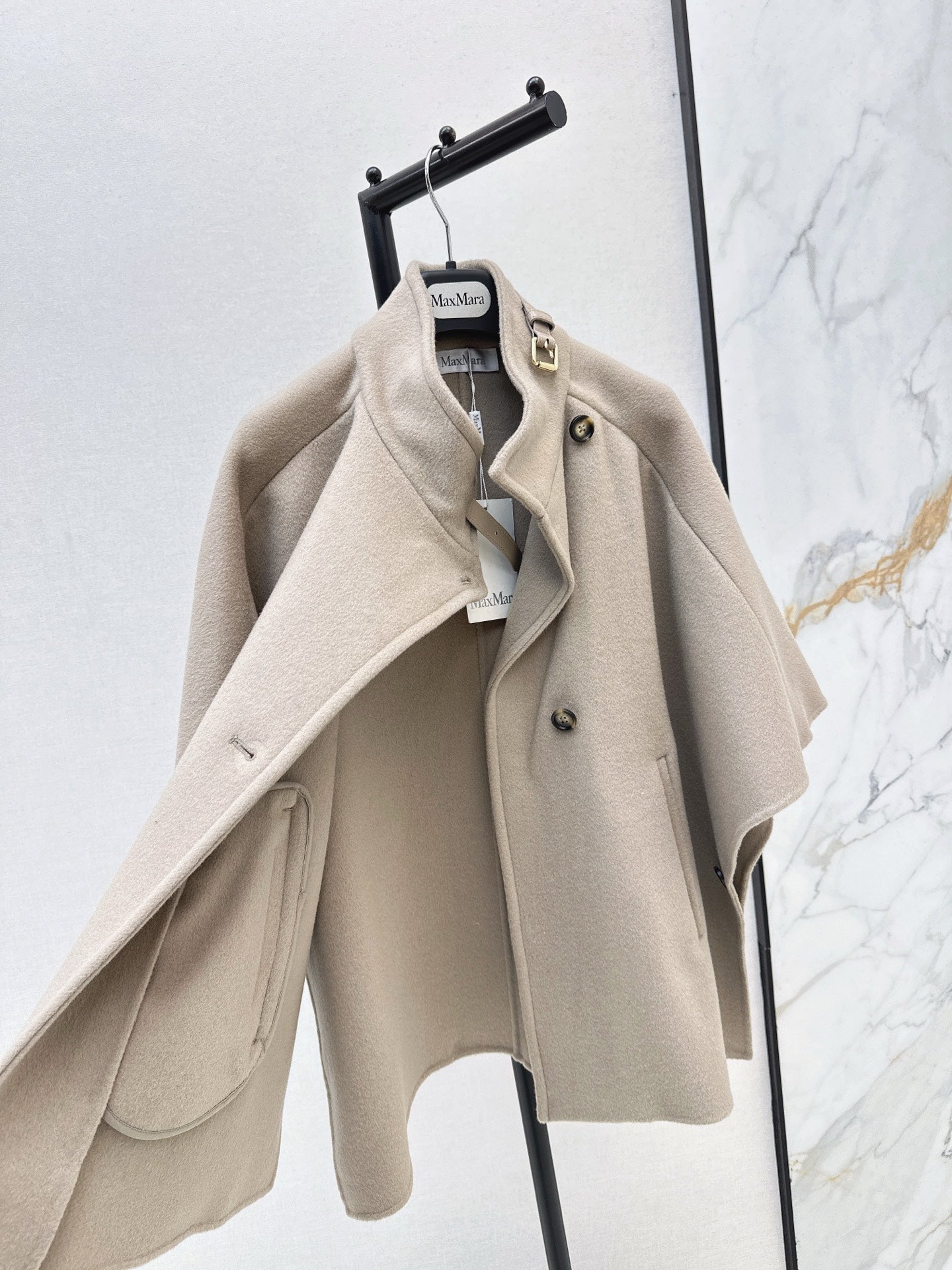 Max 25fw woolen cape coats