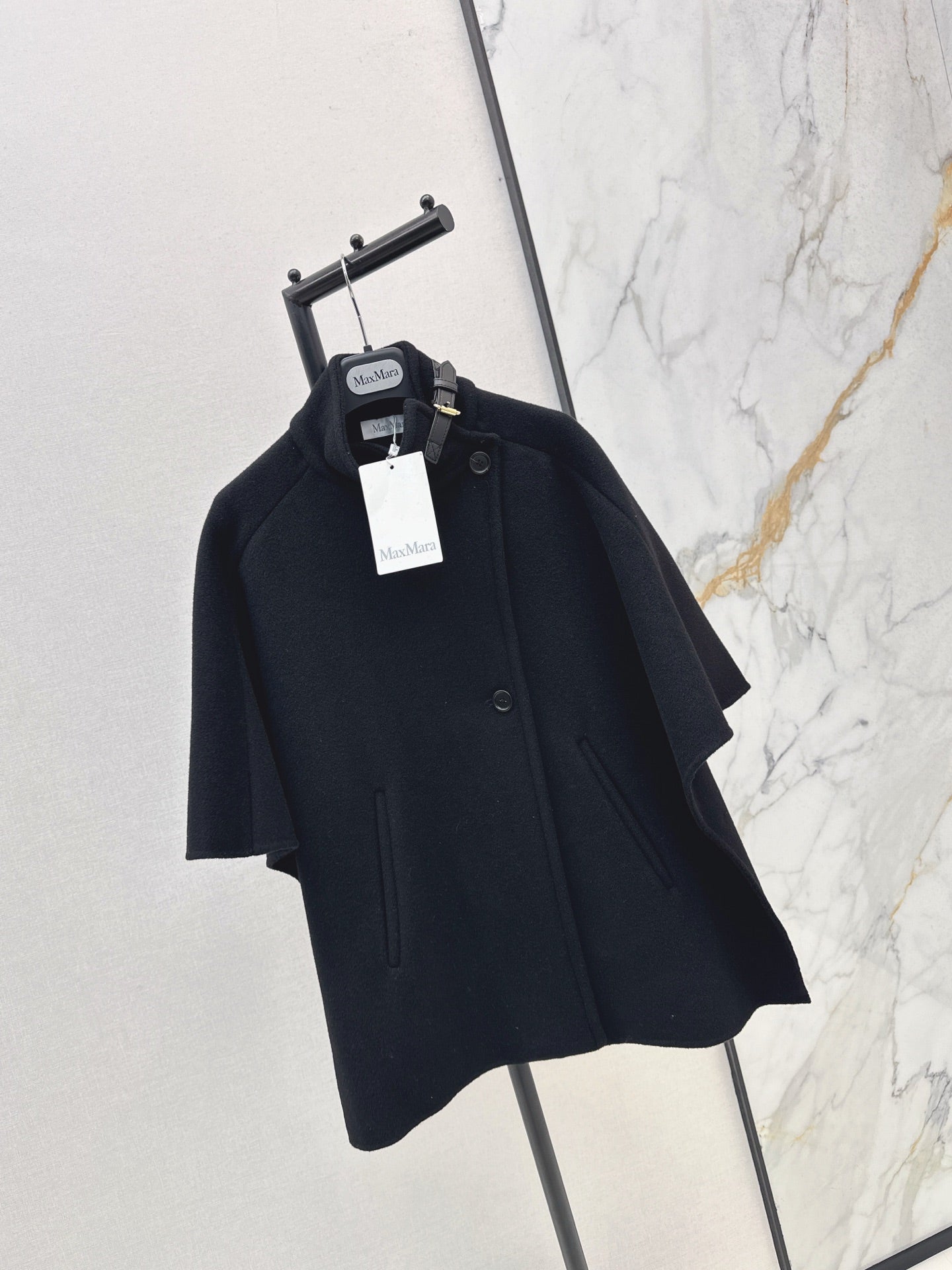 Max 25fw woolen cape coats