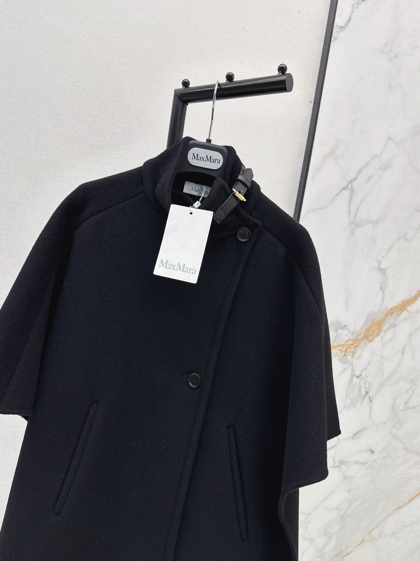 Max 25fw woolen cape coats