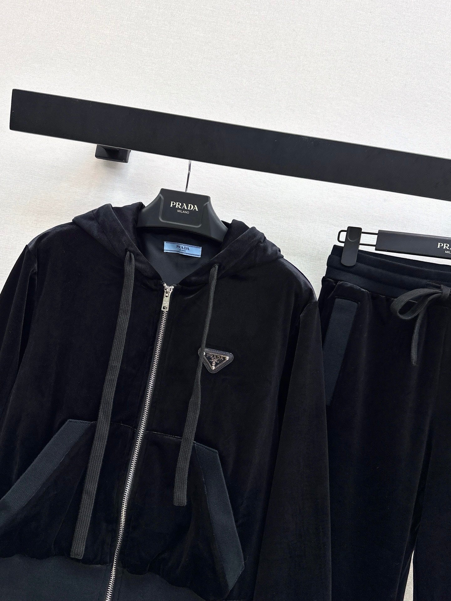 Pra 25fw velvet suit