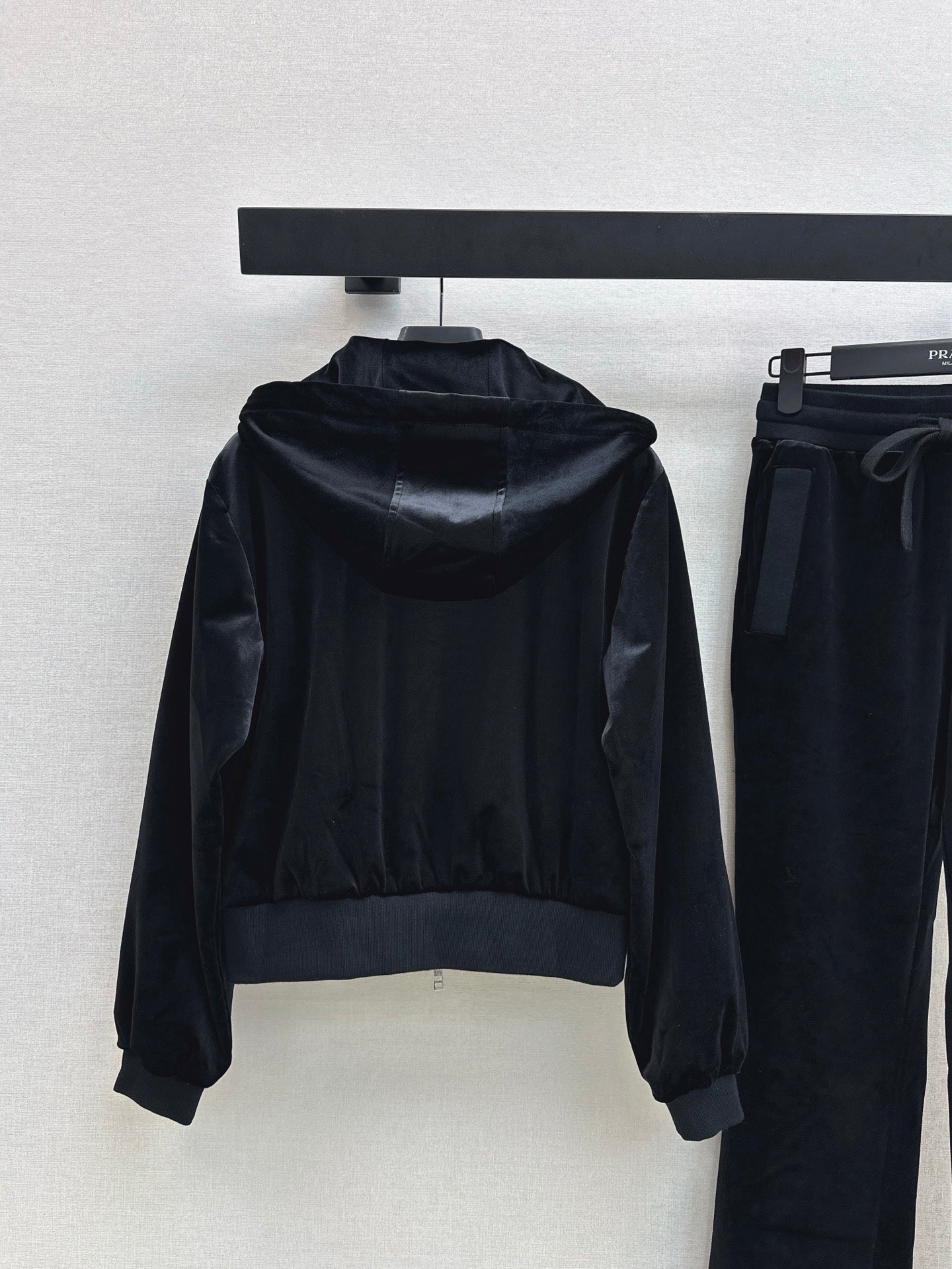 Pra 25fw velvet suit