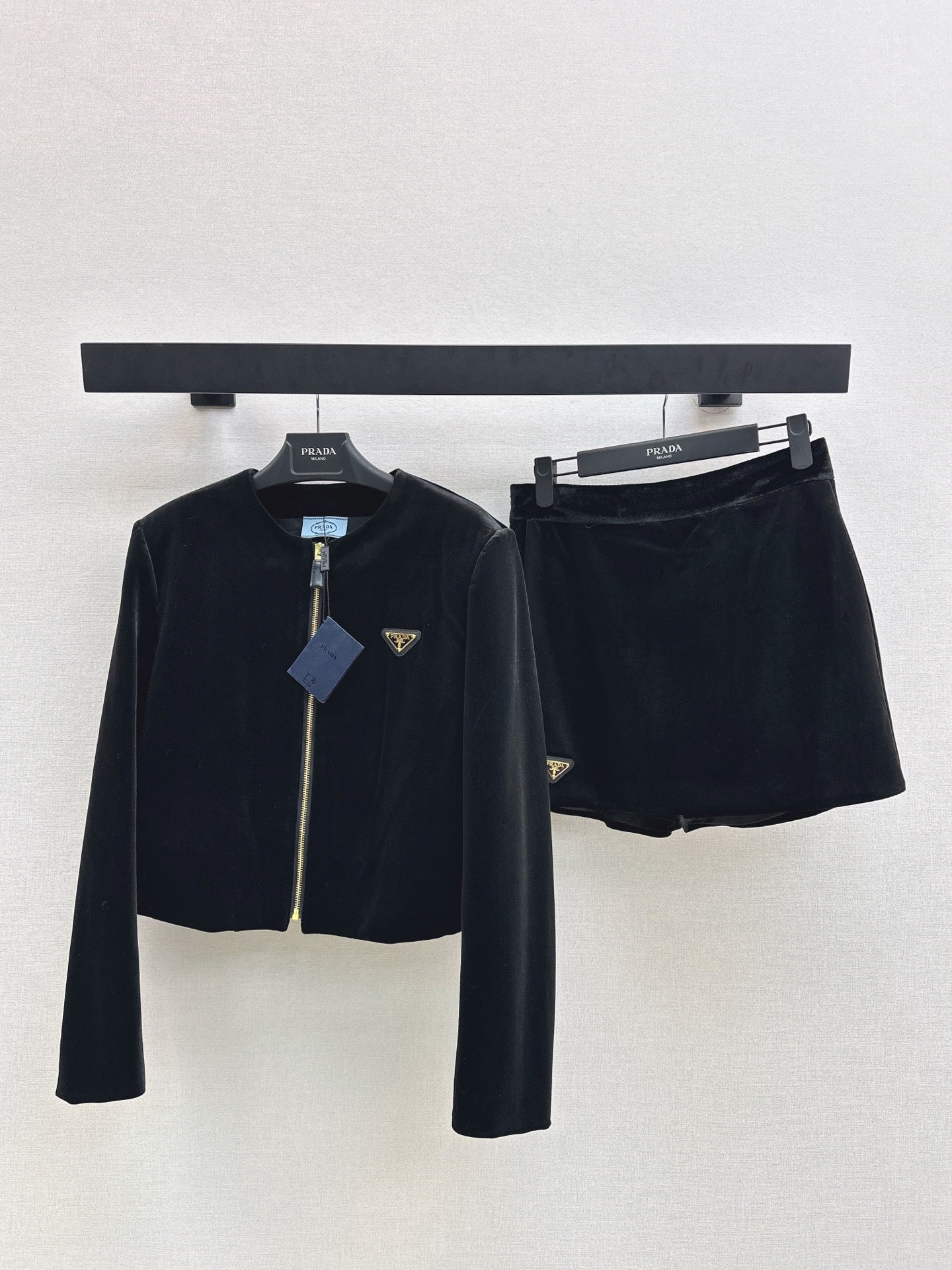 Pra 25fw velvet jacket skirt set