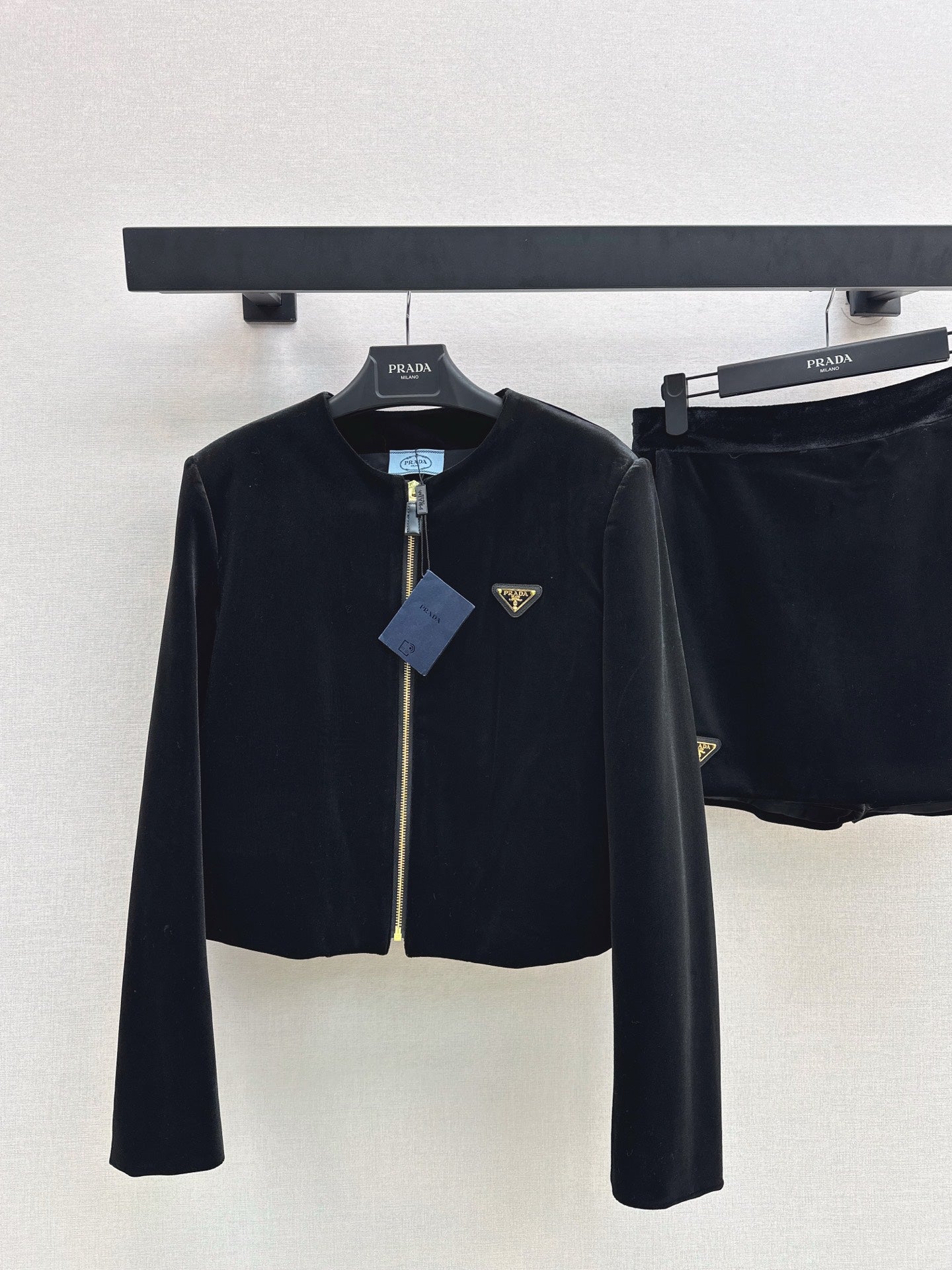 Pra 25fw velvet jacket skirt set