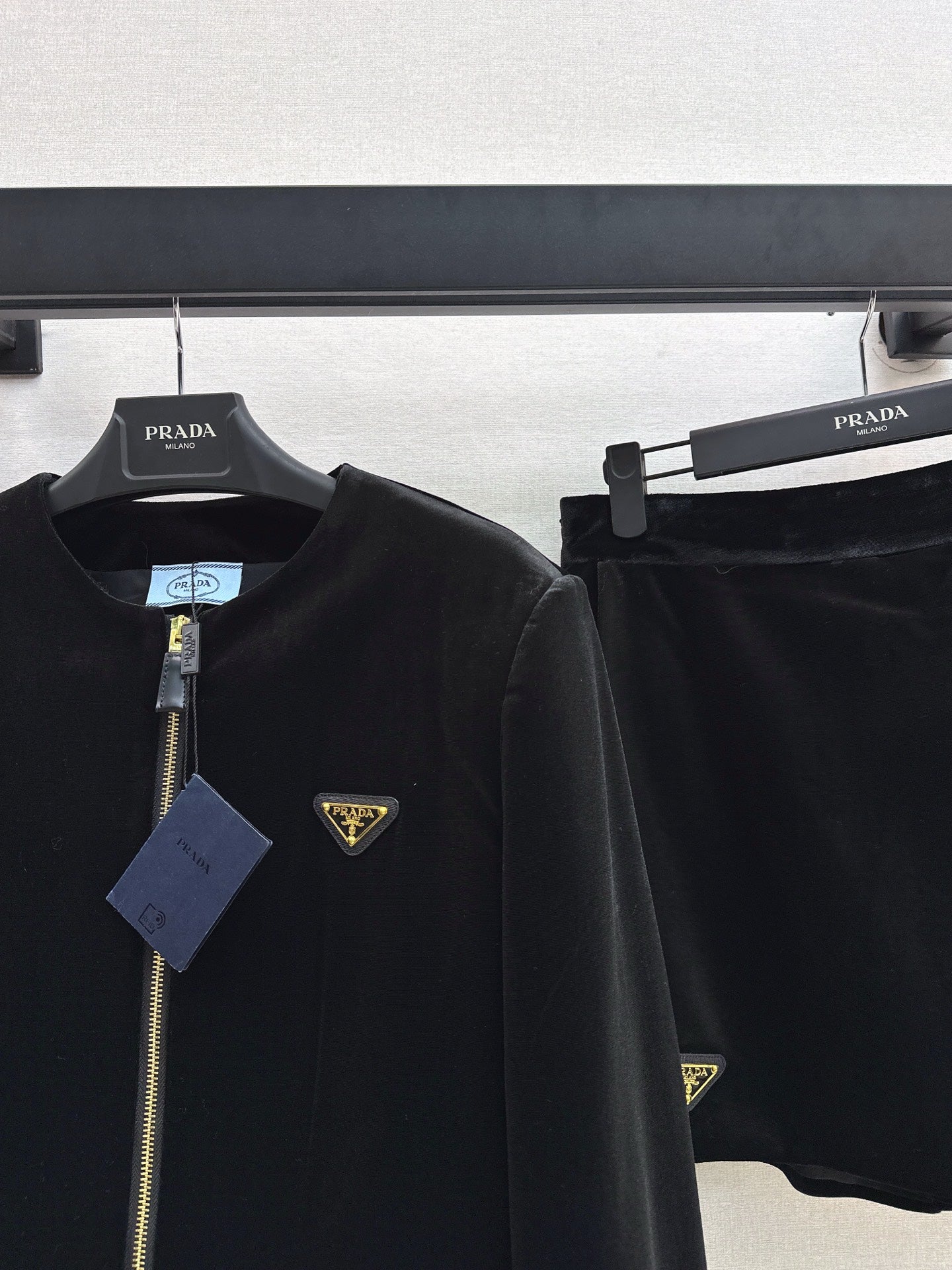 Pra 25fw velvet jacket skirt set