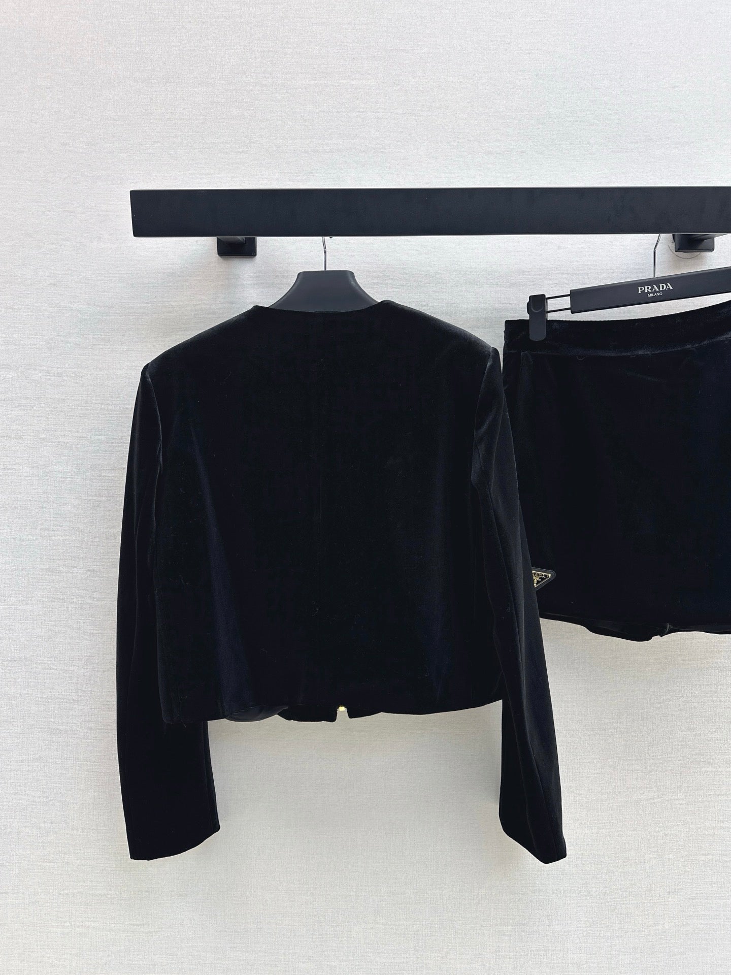 Pra 25fw velvet jacket skirt set