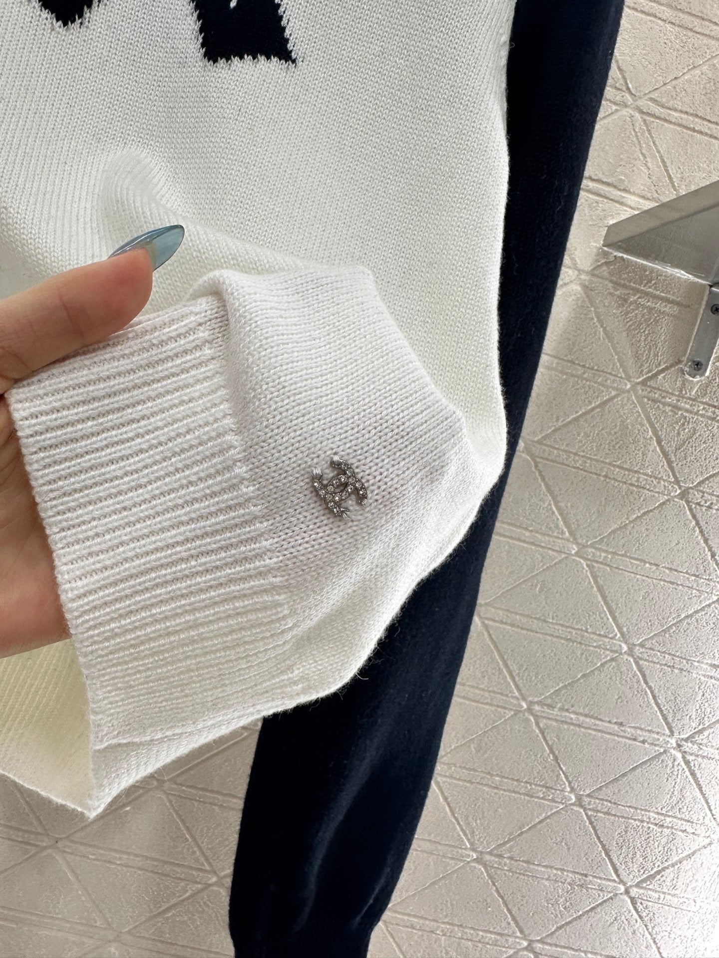 Chan 25fw knitted sweater