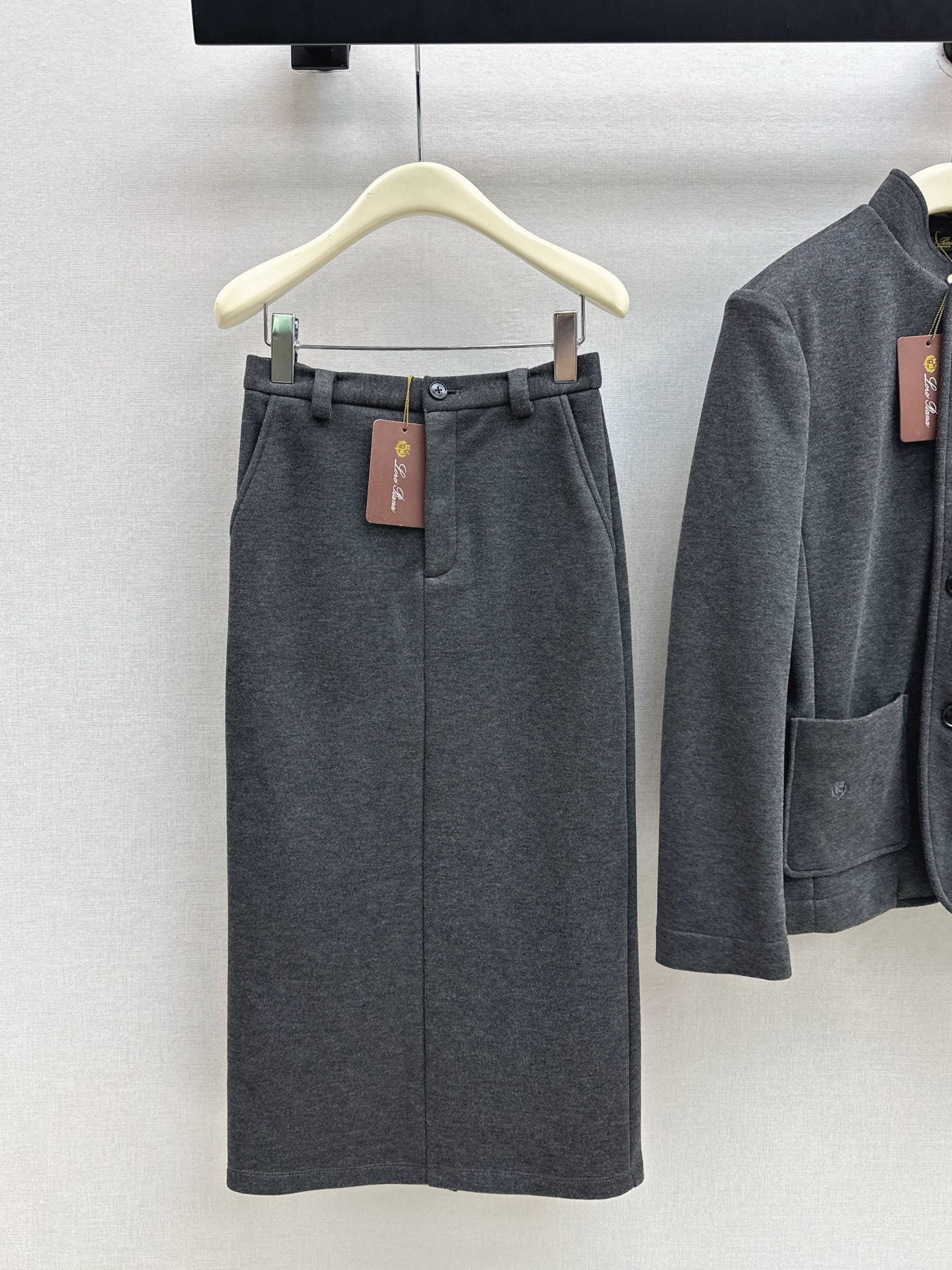 Loro 25fw jacket skirt set