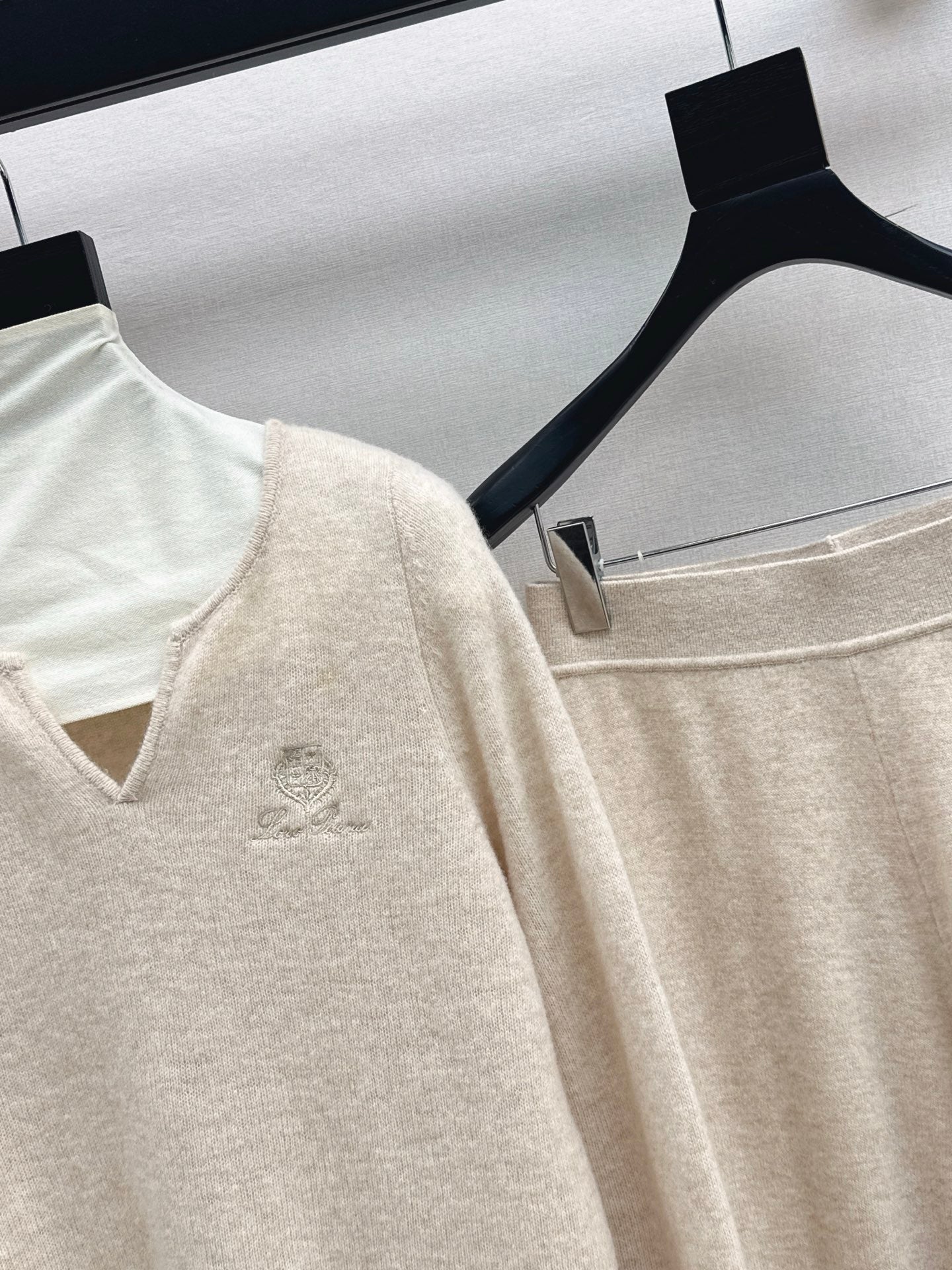 Loro 25fw pullover pants set