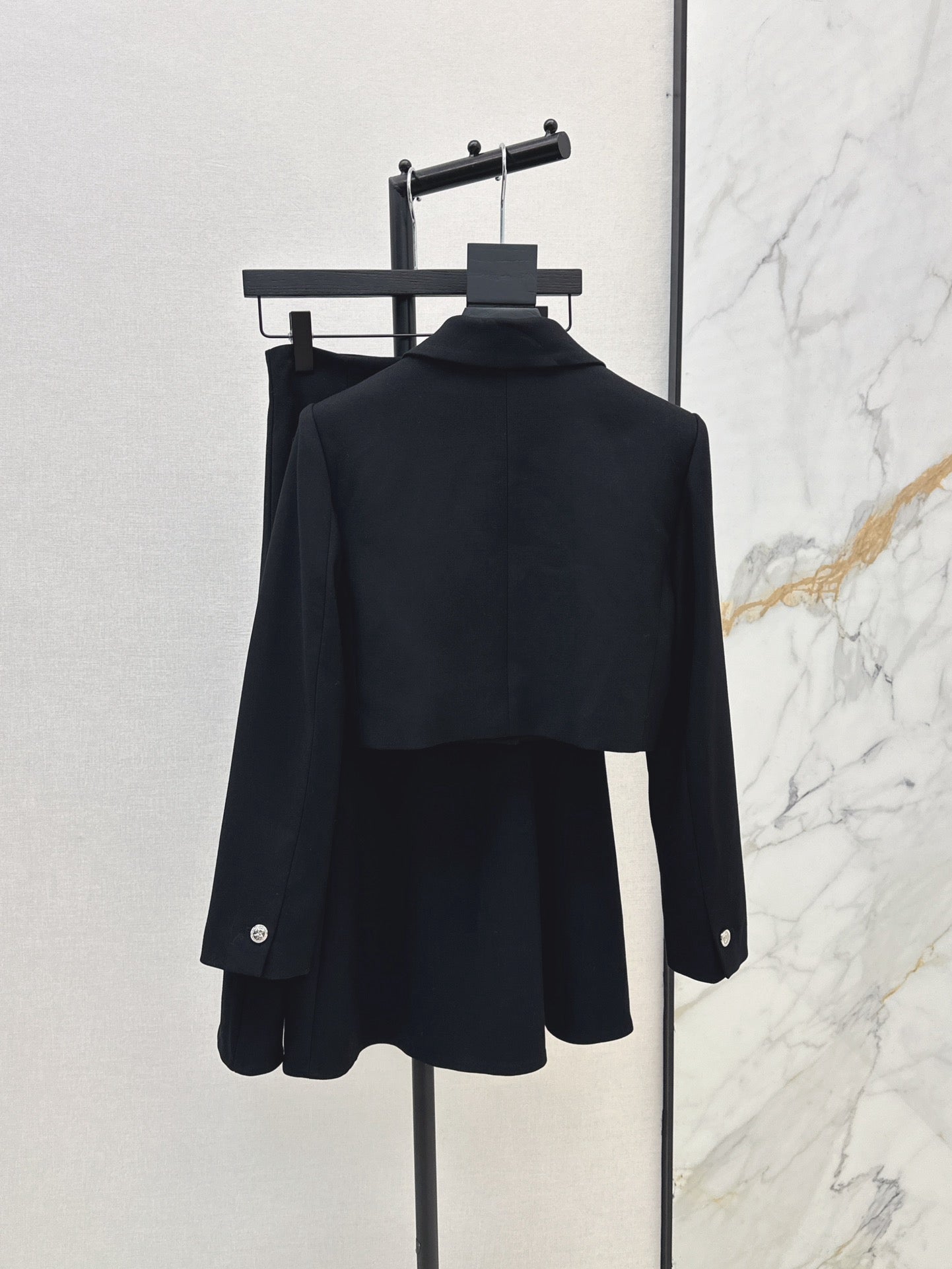 CD 25fw elegant jacket skirt set