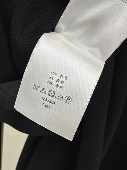 CD 25fw elegant jacket skirt set