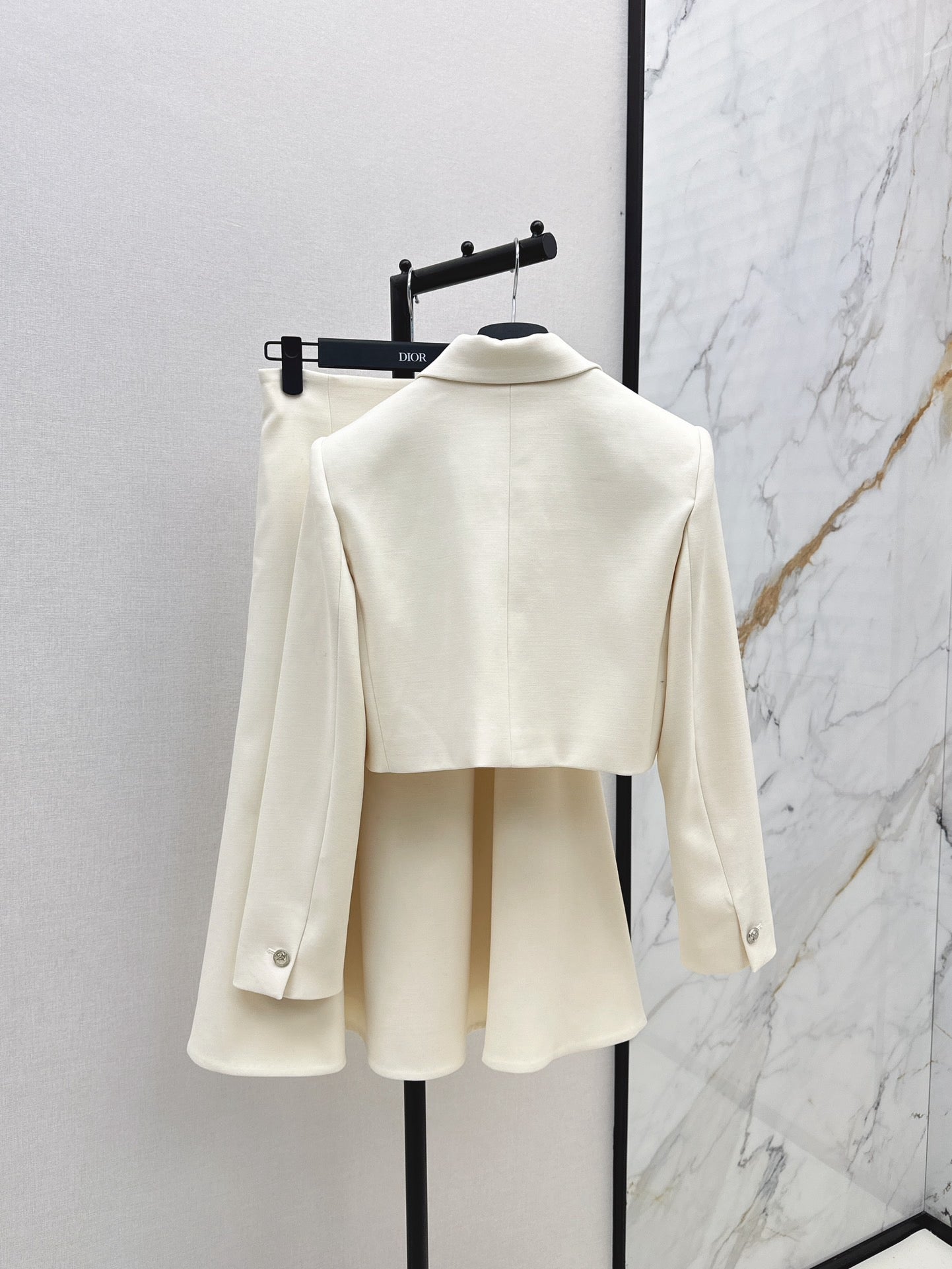 CD 25fw elegant jacket skirt set