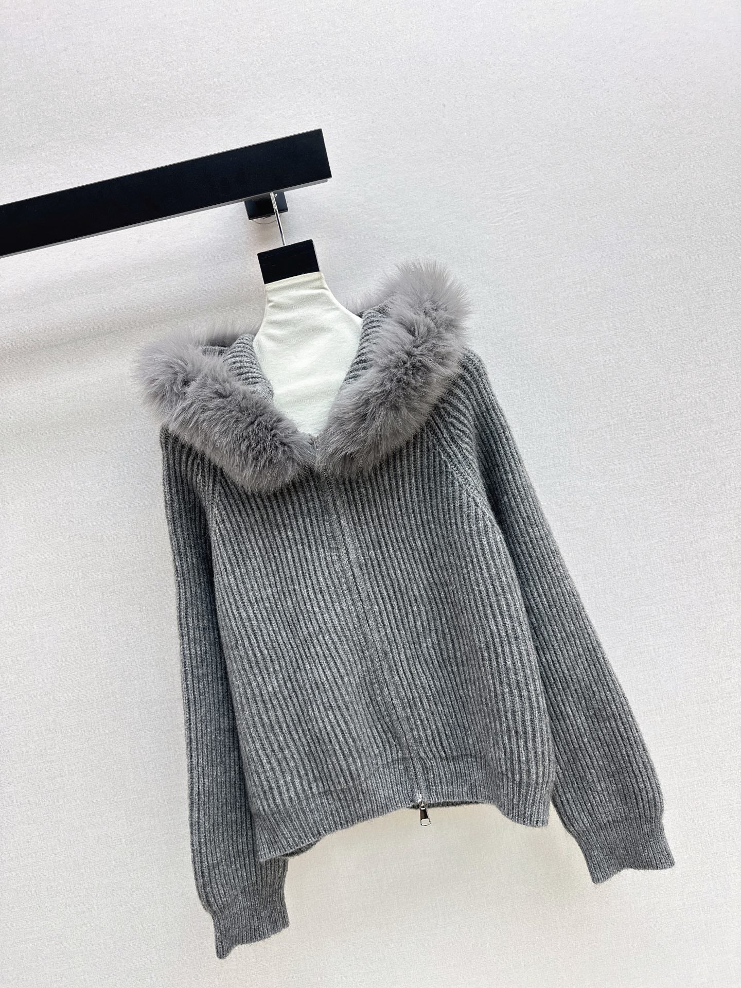 Fend 25fw hooded cardigan