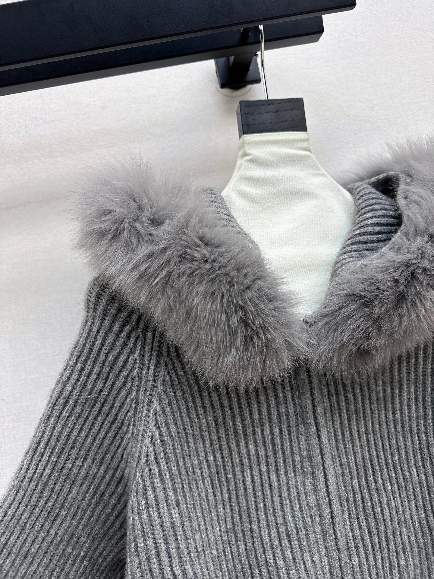 Fend 25fw hooded cardigan