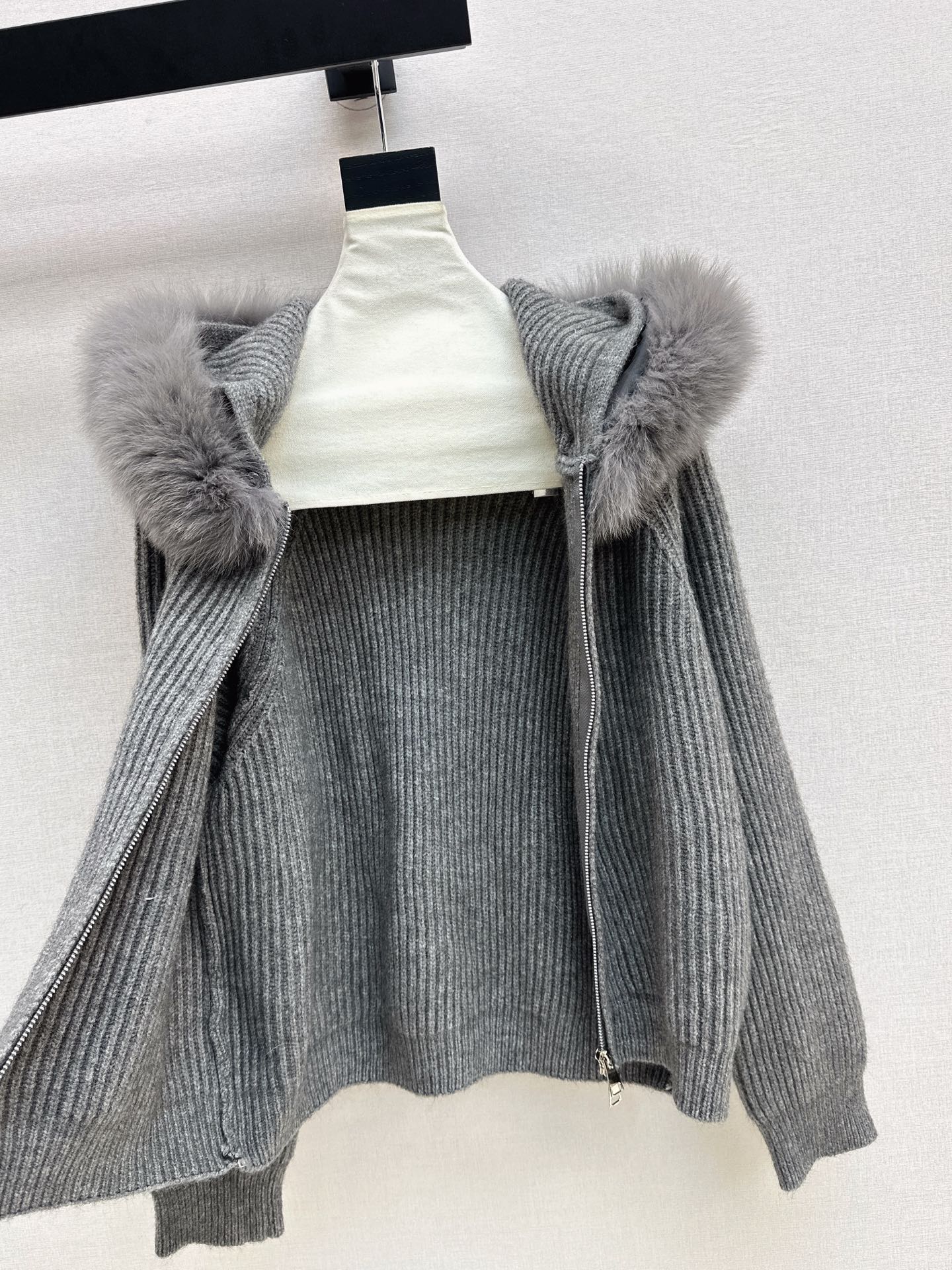 Fend 25fw hooded cardigan