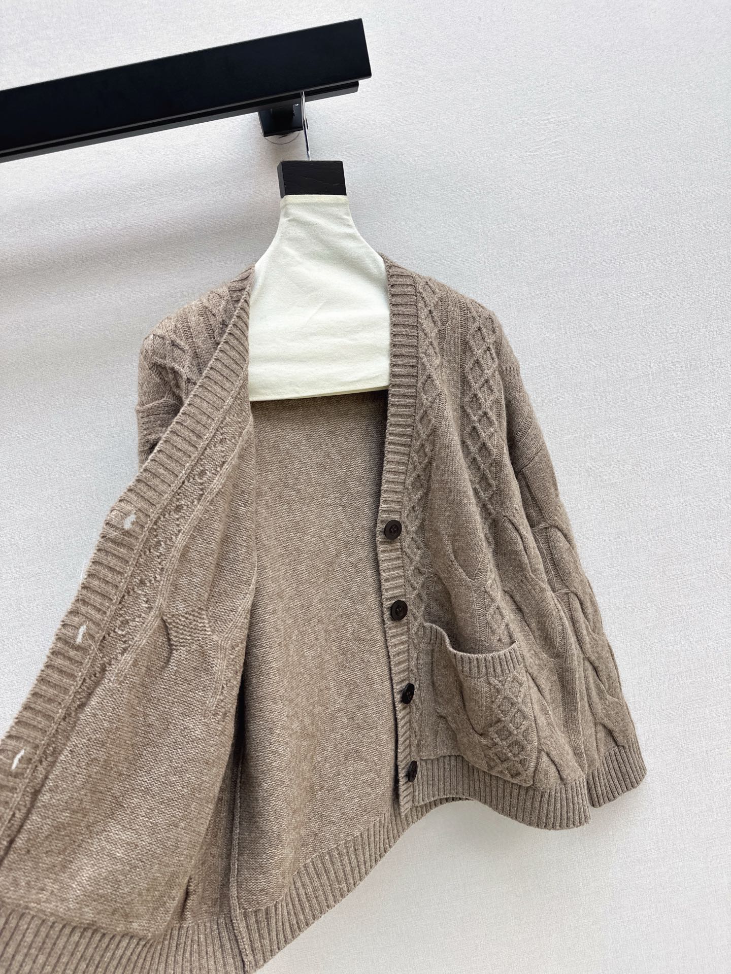 Loro 25fw wool cardigan