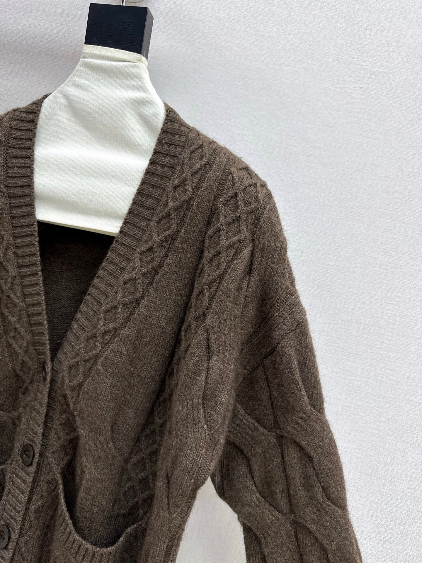 Loro 25fw wool cardigan