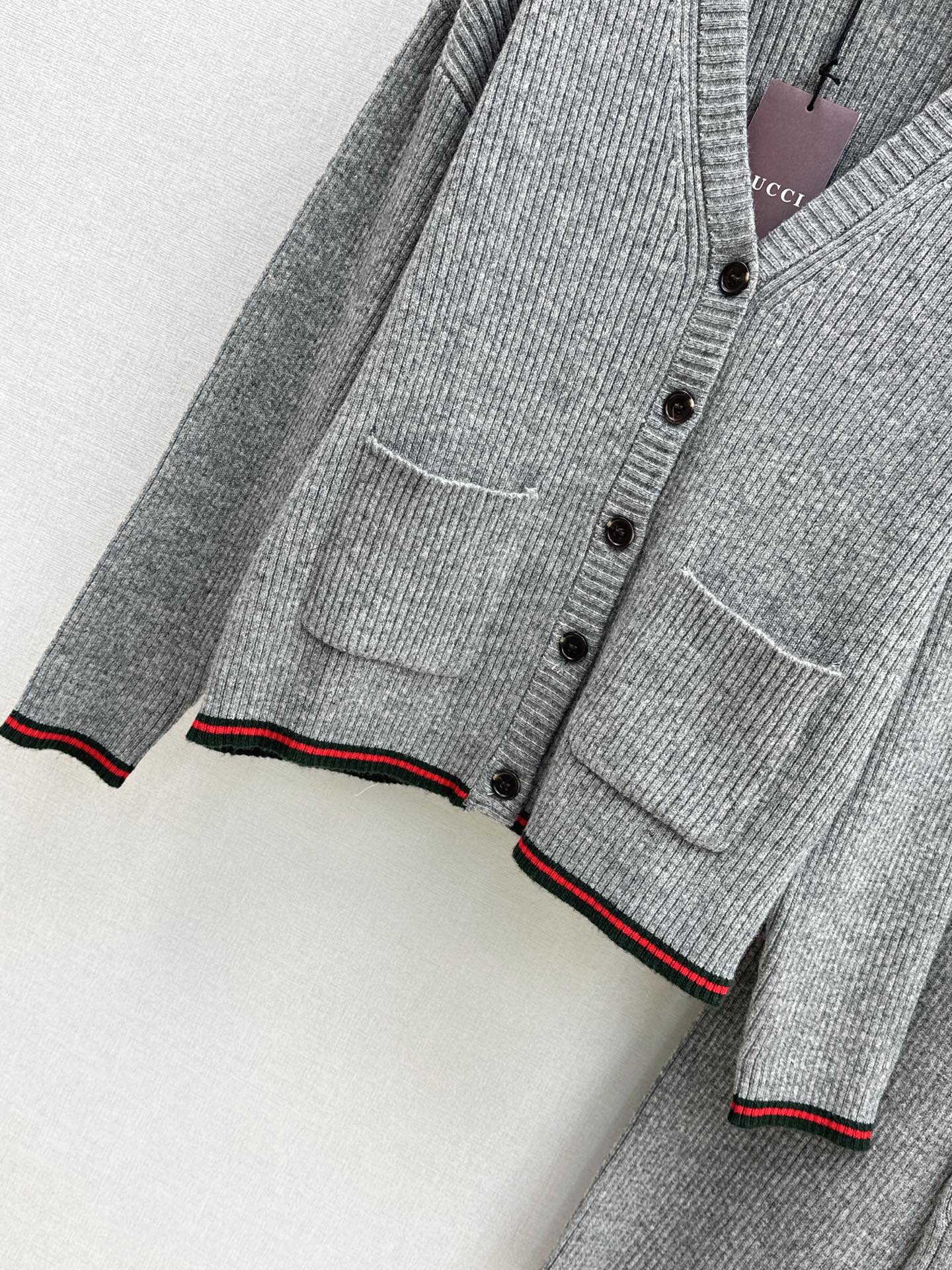 Gucc 25fw knitted cardigan pant set