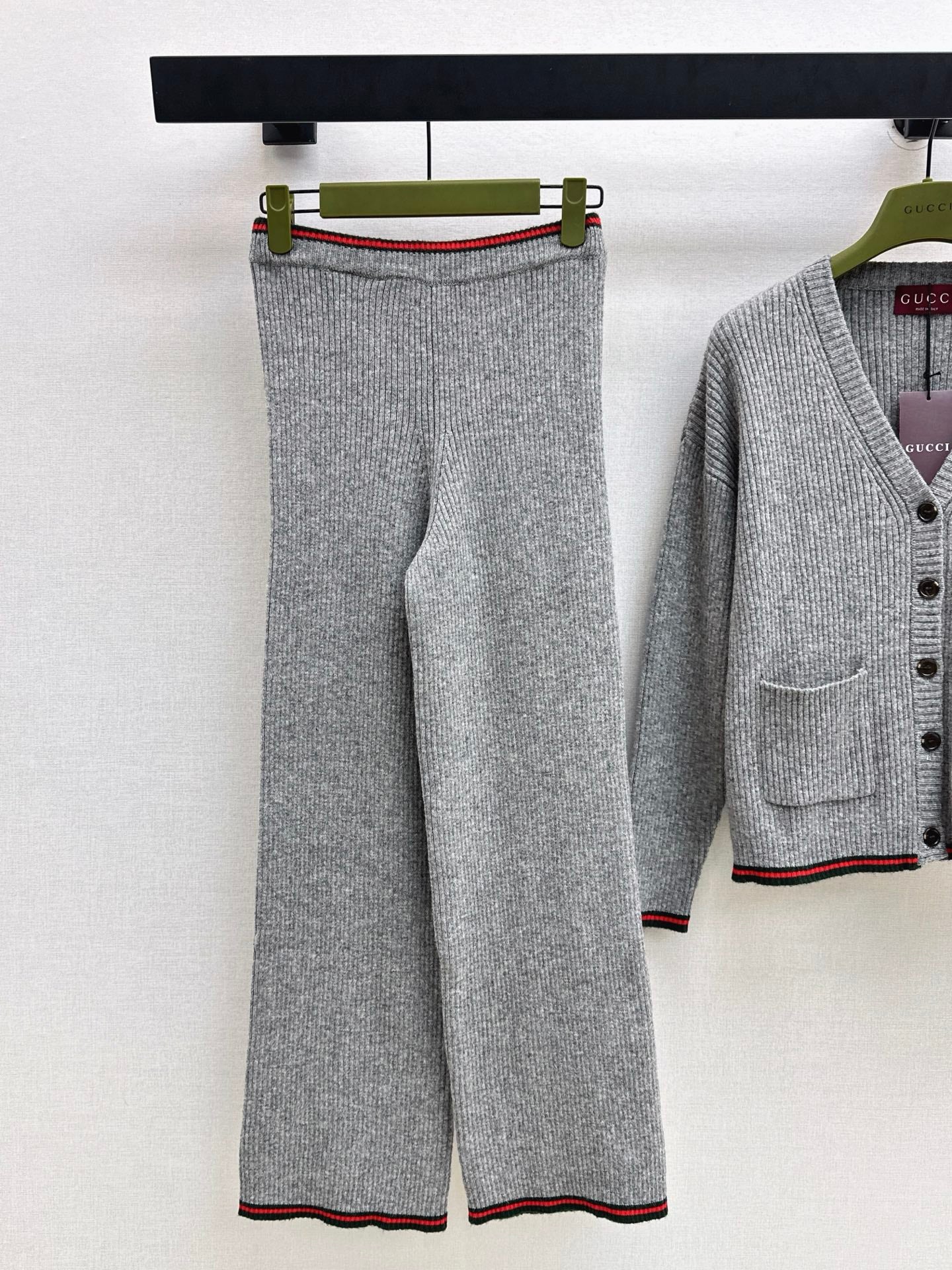 Gucc 25fw knitted cardigan pant set