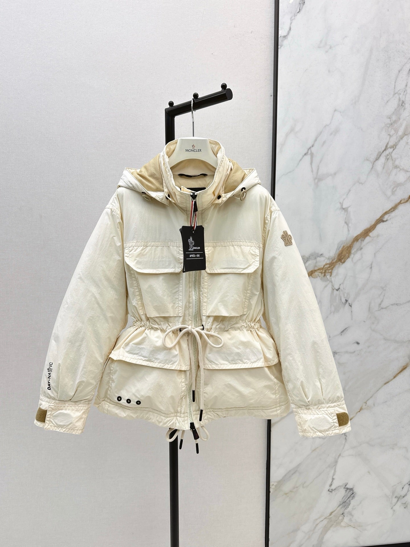 Monc 25fw hooded down jacket