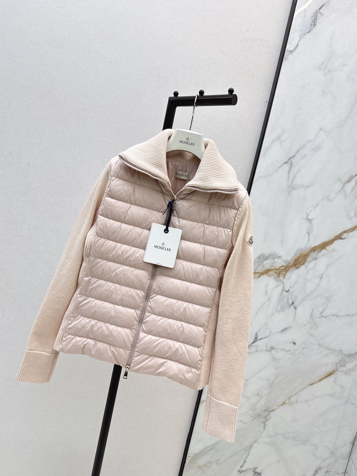 Monc 25fw down jacket