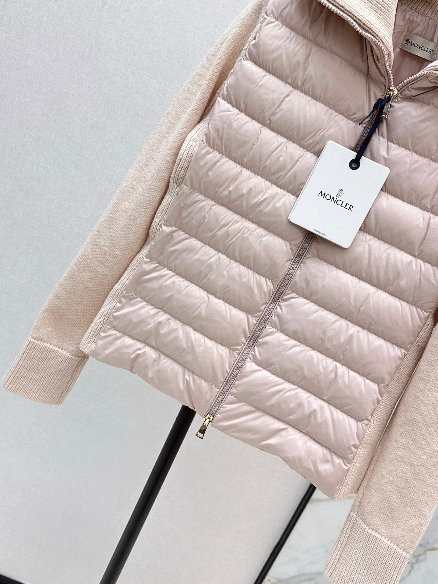 Monc 25fw down jacket