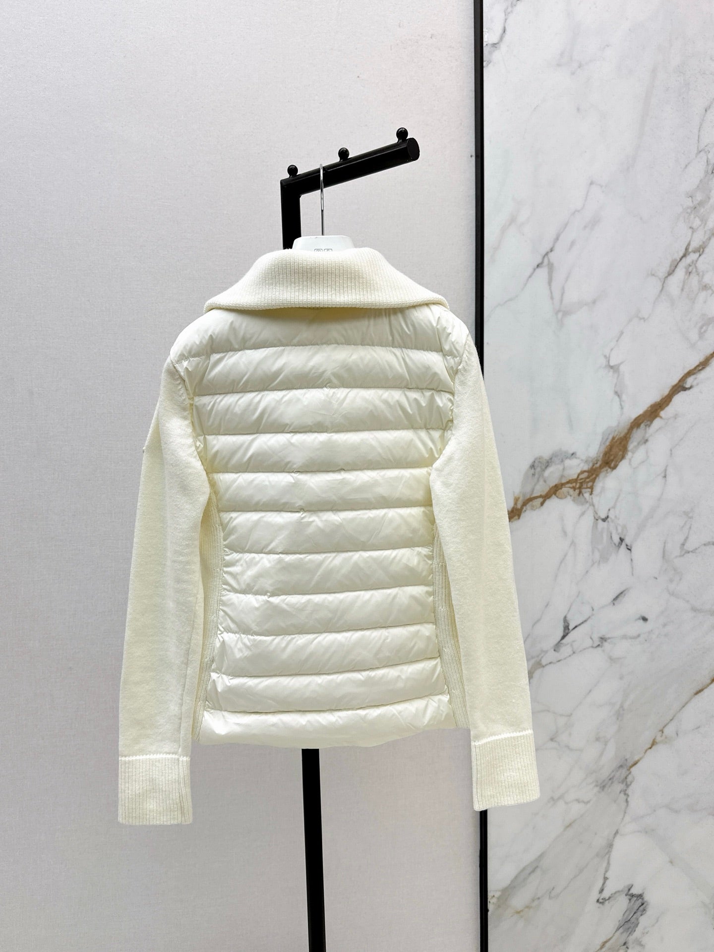 Monc 25fw down jacket